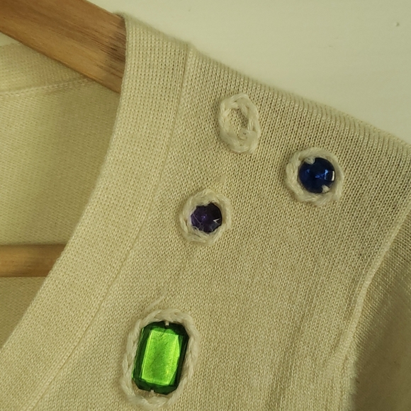 VTG 🌈 Jeweled Cardigan - Picture 6 of 7